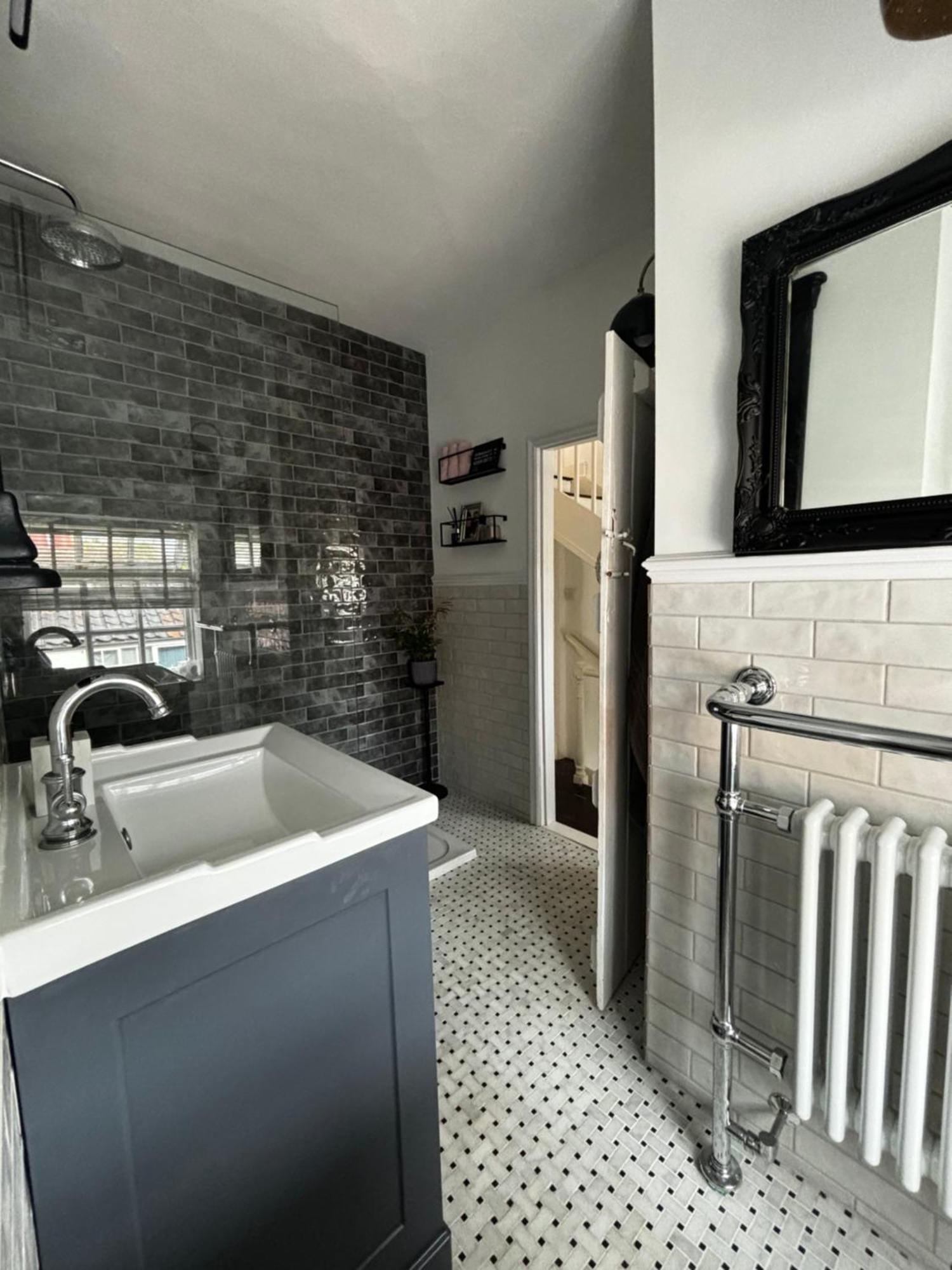 Sweet & Cosy 10 Bridewell Cottage With Parking Available Upon Request Bury St. Edmunds Экстерьер фото